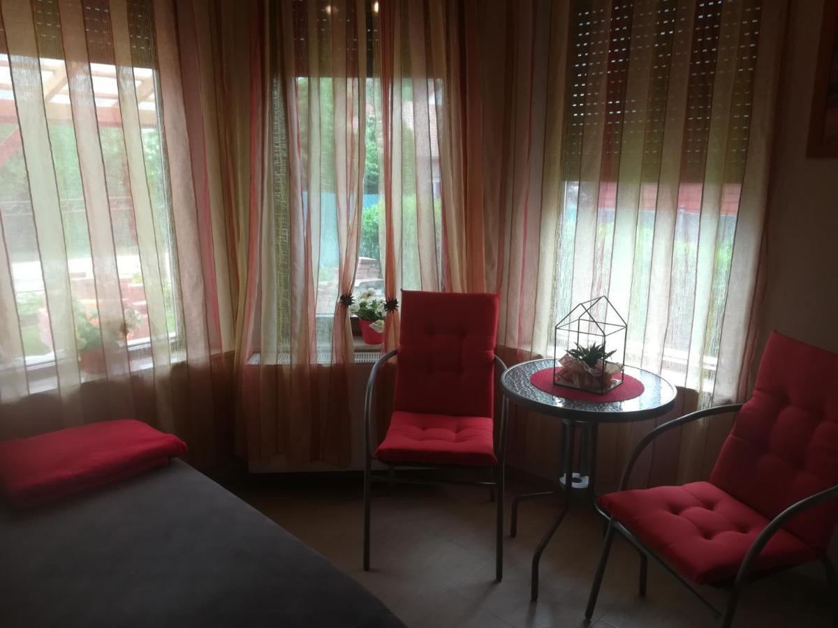 Betty Apartman Balatonfůzfő Zewnętrze zdjęcie