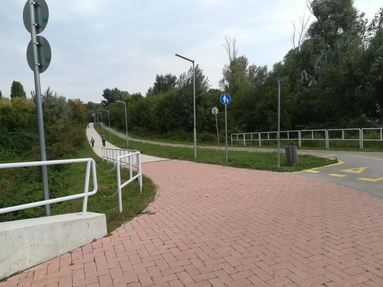 Betty Apartman Balatonfůzfő Zewnętrze zdjęcie